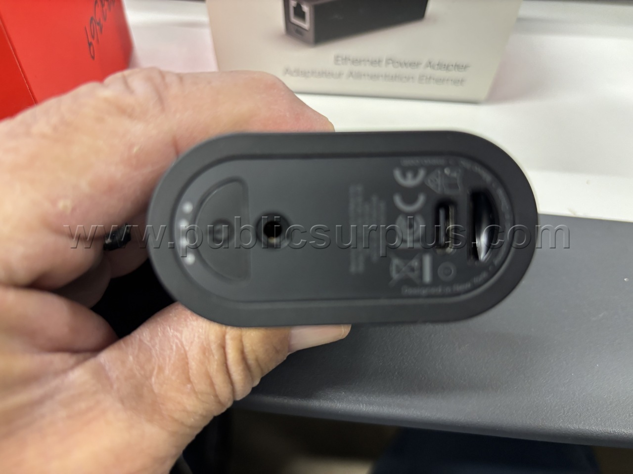 Lot 912E - Mevo Web Camera included with MEVO Smart Case and MEVO Ethernet Power — photo 1