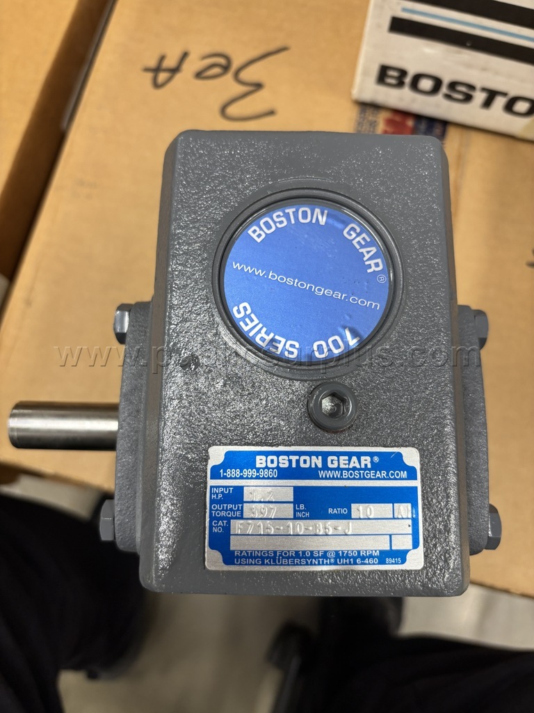 Lot 915E - Lot of Boston Gear F715-10-B5-J (7) — photo 1