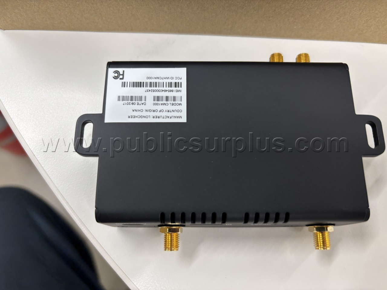 Lot 935E - Lot of CMA1000 Industrial 4G LTE Wifi Router (9) — photo 1