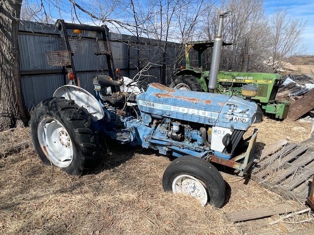 Ford Tractor — photo 1
