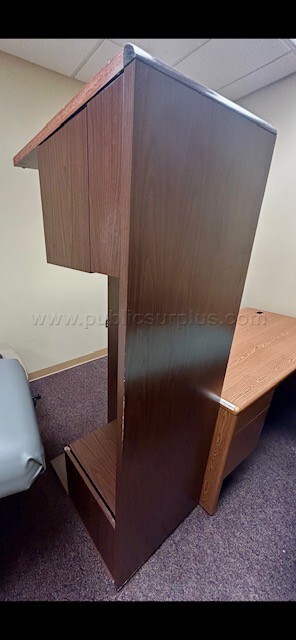 Medium Brown 6' Desk — photo 1