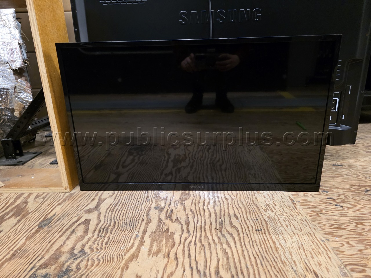 TV - 32" - Insignia — photo 1