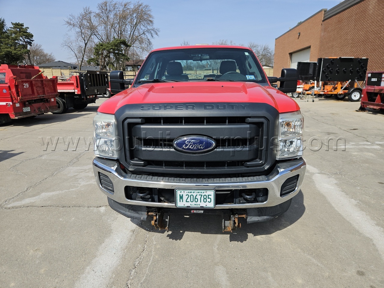 2016 Ford F250 4x4  PLOW TRUCK WITH LIFT GATE — photo 1
