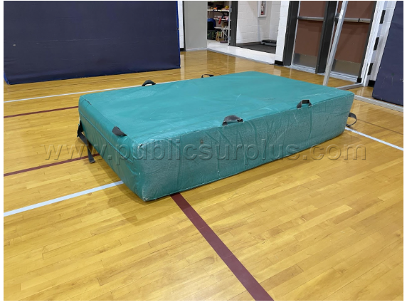 8' x 5' x 18" Gym Crash Mat — photo 1