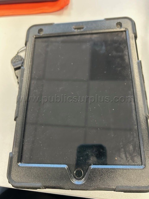 APPLE IPAD — photo 1