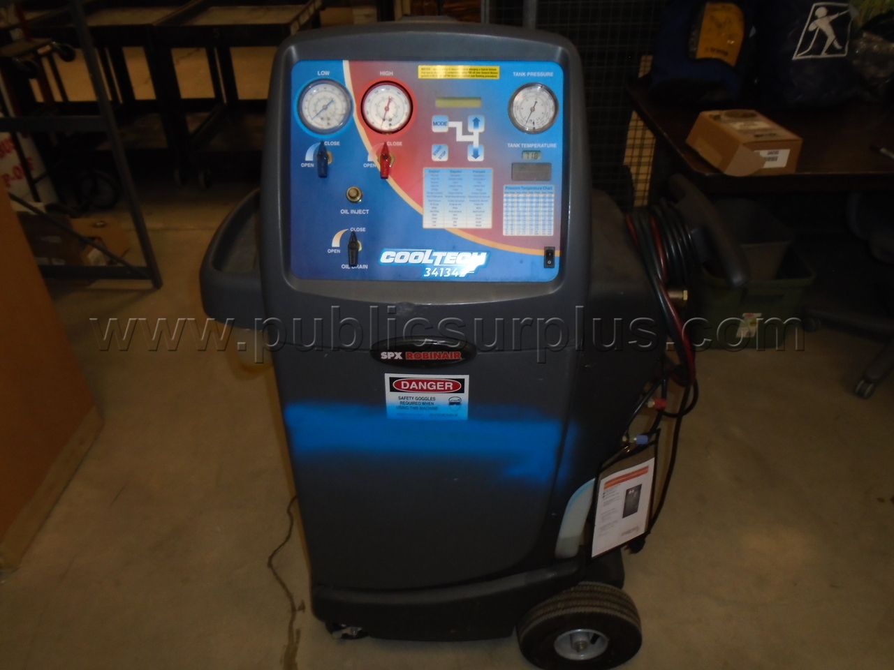 SBX Robinair Refridgerant Unit — photo 1