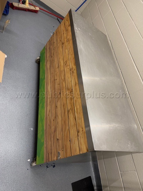 Duke Serving Counter — photo 1
