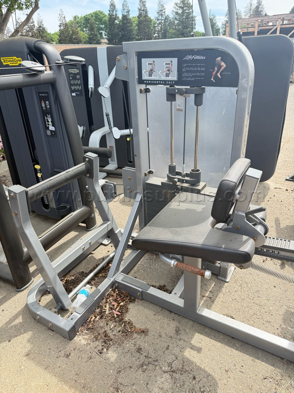 LIFE FITNESS HORIZONTAL CALF RAISE MACHINE — photo 1
