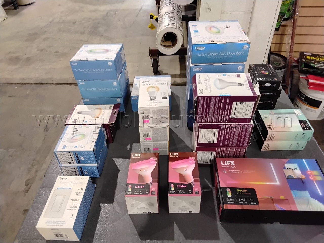 Box of Miscellaneous LED Lights/Bulbs - FF — photo 1