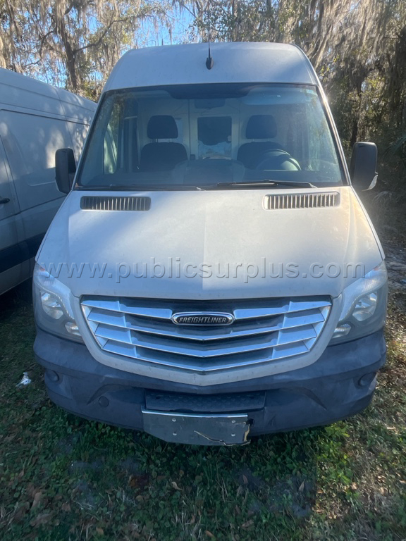 2014 Frieghtliner Sprinter 2500 Cargo — photo 1