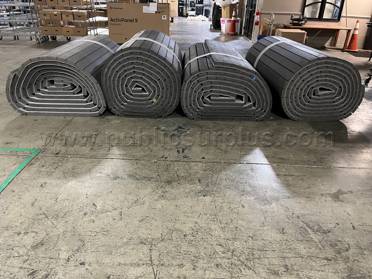 Lot 4 Foam Gymnastic Mats — photo 1