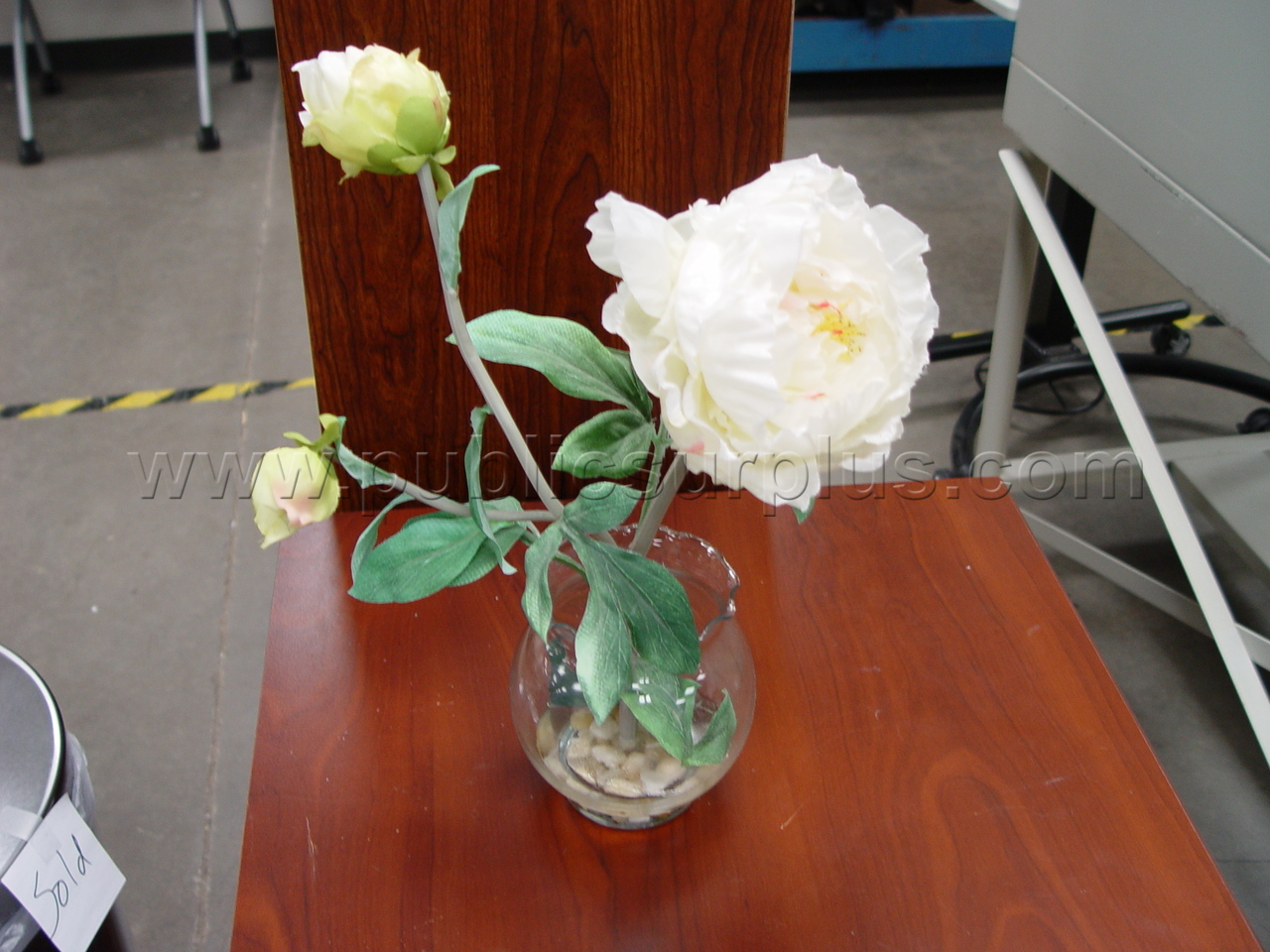 (6) Artificial Flowers In Vases — photo 1