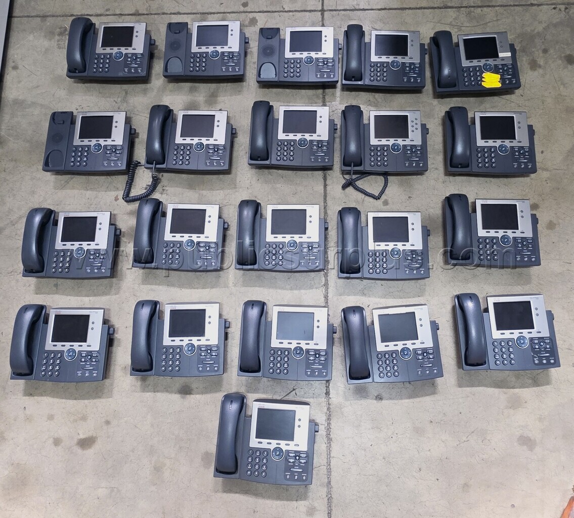 Various CISCO Phones — photo 1