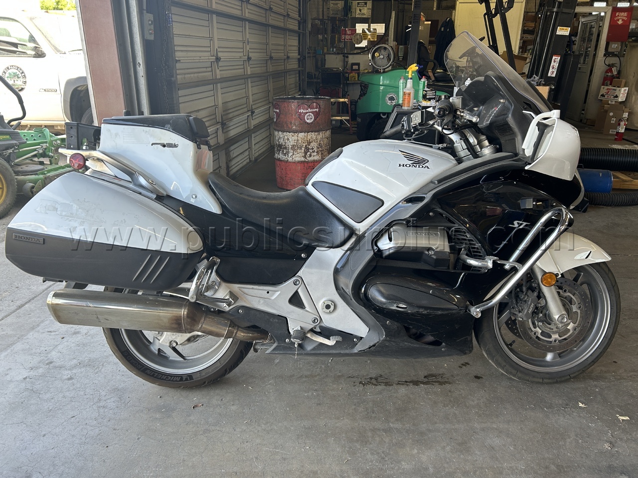 2016 Honda ST1300PAG Police Motorcycle (#654) — photo 1