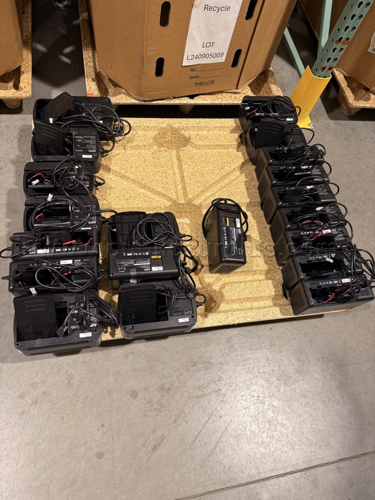 Lot of 20 APC's Empty Casings / Housings -NO Batteries-VV3-ZW- — photo 1