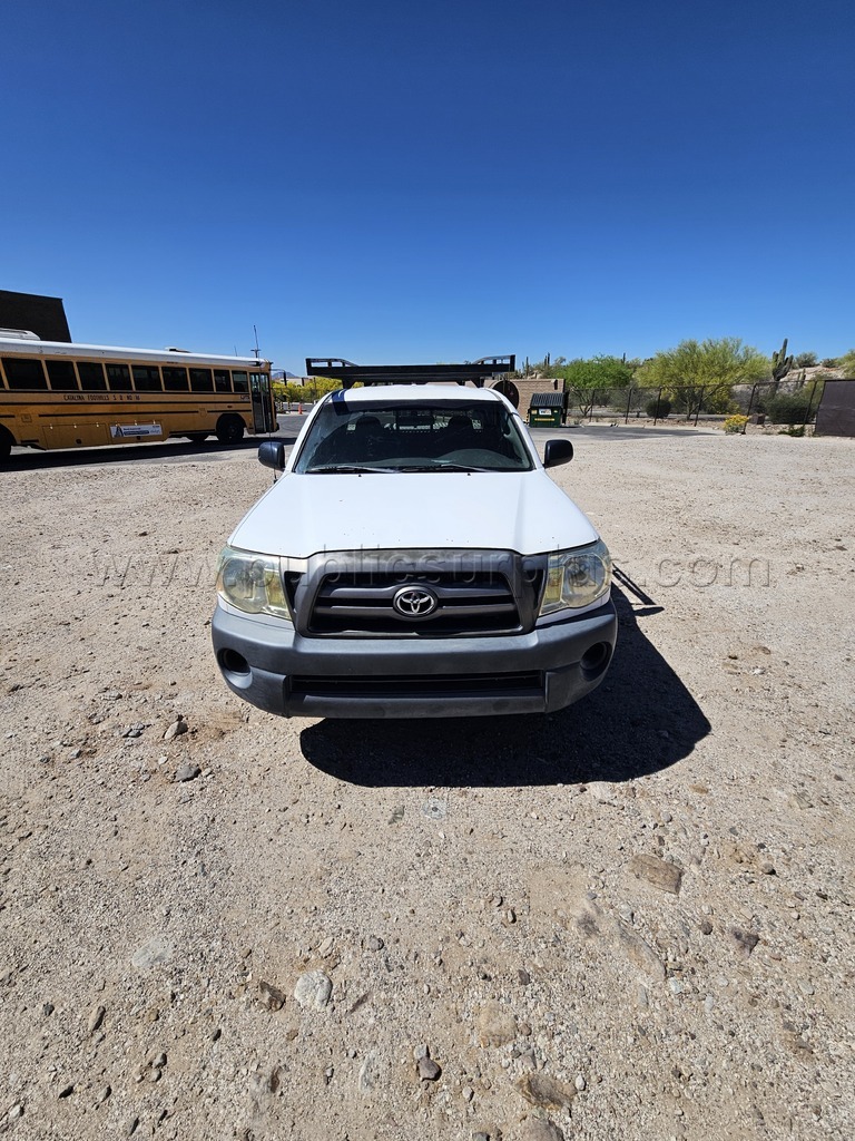 2010 Toyota Tacoma — photo 1