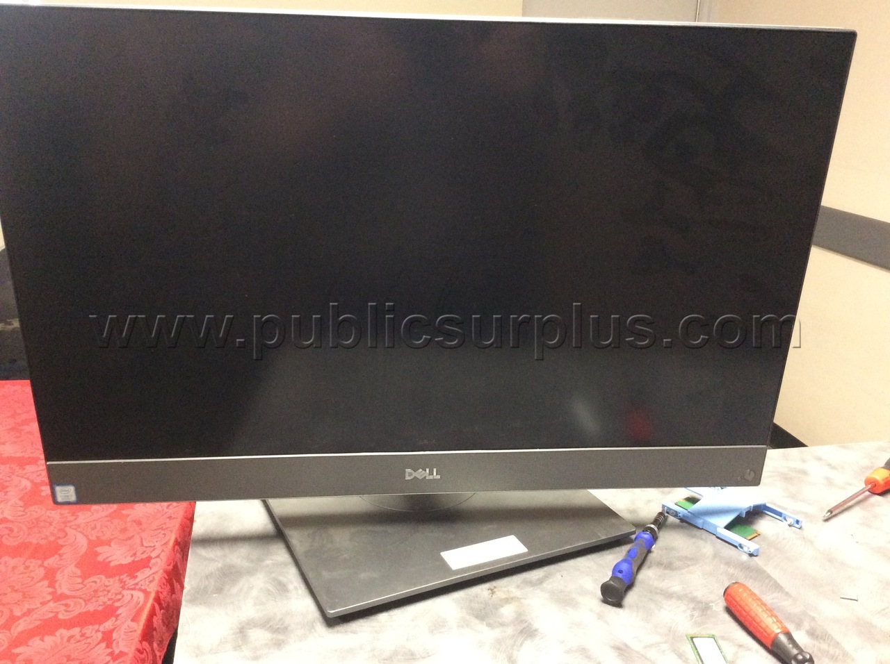 LOT OF (2) AIO DELL COUMPUTERS - SOLD AS IS - 500 — photo 1