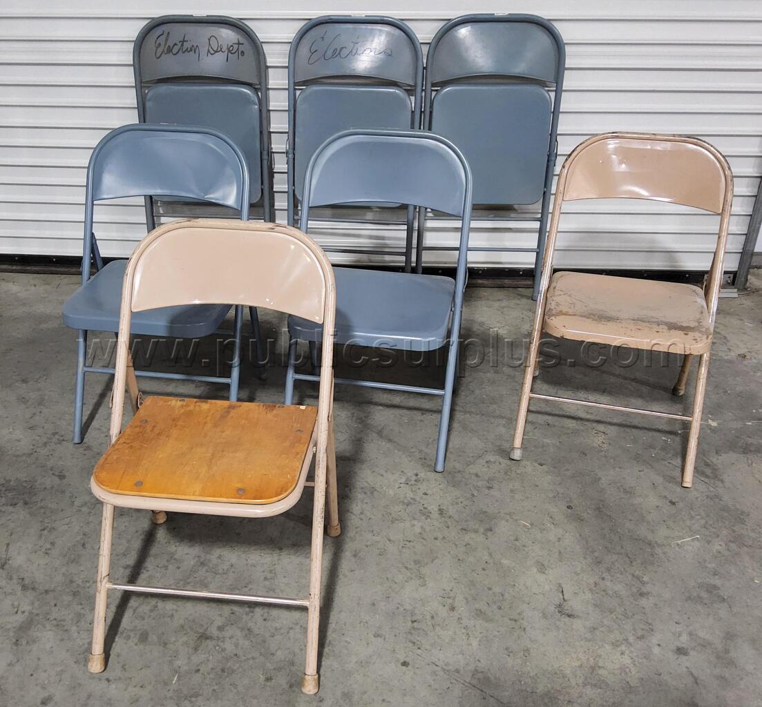 LOT OF 7 METAL FOLDING CHAIRS — photo 1