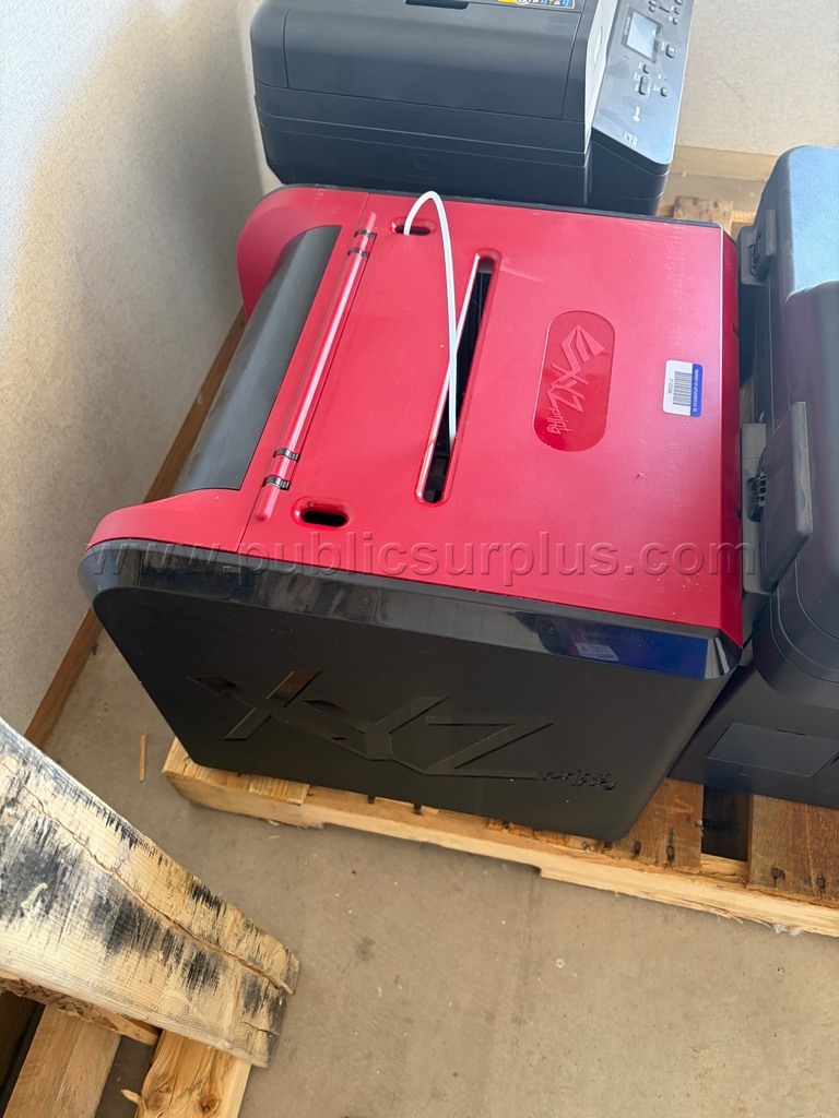 Desktops & 3d printer along with other electronics — photo 1