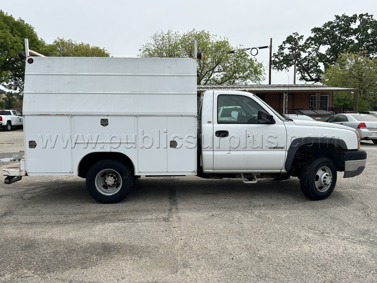 2004 Chevrolet C3500 (#594) — photo 1