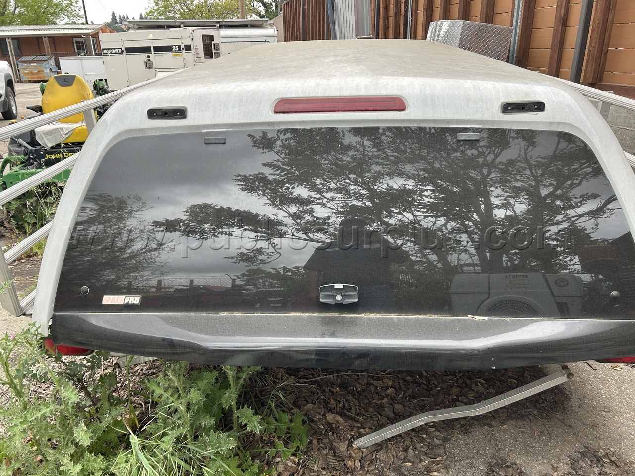 Camper Shell — photo 1