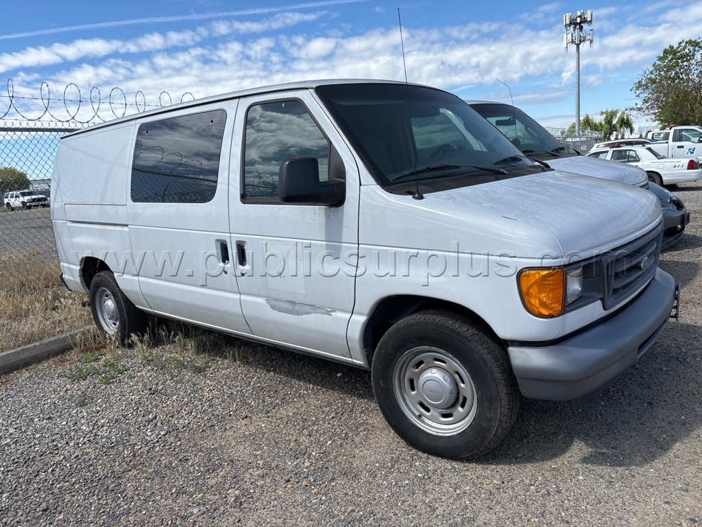 2006 FORD  E150 CARGO VAN     (06-41) — photo 1