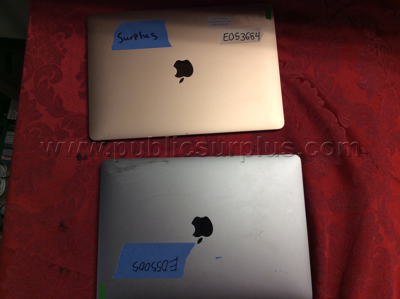 LOT OF (2) MACBOOK COMPUTERS- SOLD AS IS - 507 — photo 1