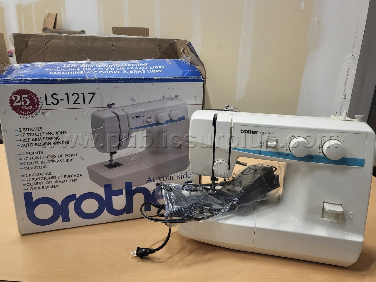 Brothers LS-1217 Sewing Machine — photo 1