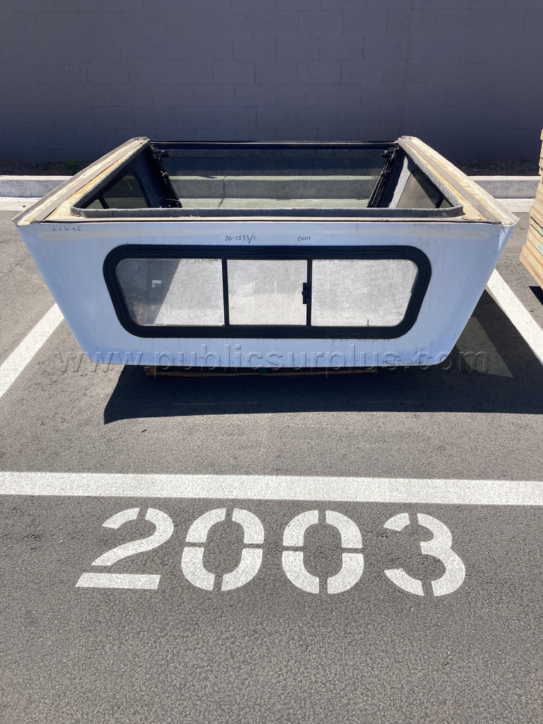 Vehicle Camper Shell /JB — photo 1