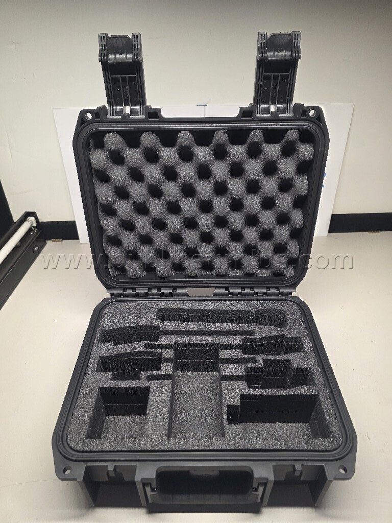 Hard Plastic Carry Case — photo 1