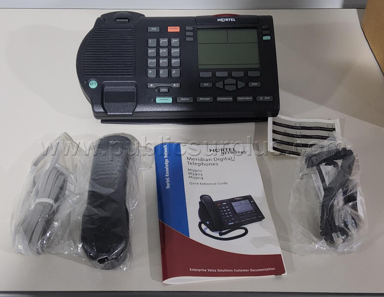 LOT OF 5 NORTEL TELEPHONES AND 3 WALLMOUNTS — photo 1