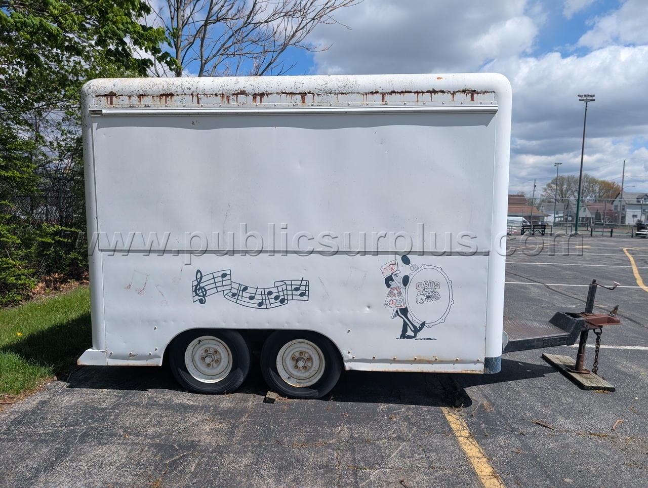 Enclosed Trailer 6x10 — photo 1