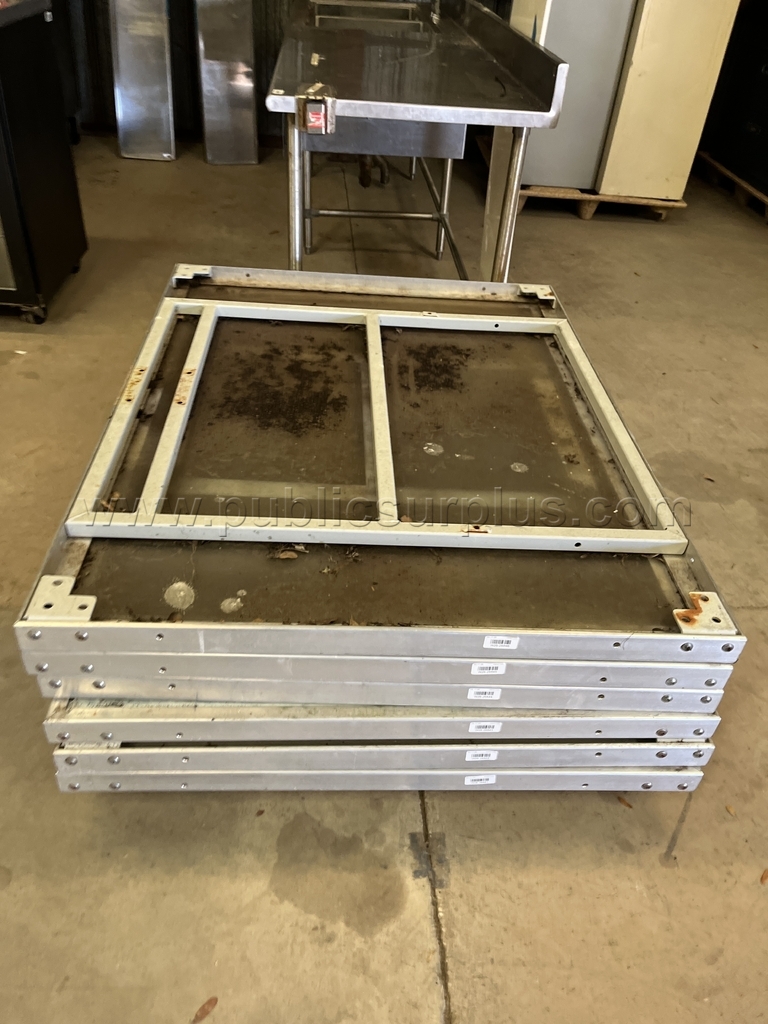 Outdoor basketball backboard-Lot of Six's - Building 609-ZW — photo 1