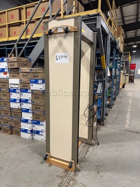 Weapon Detector — photo 1