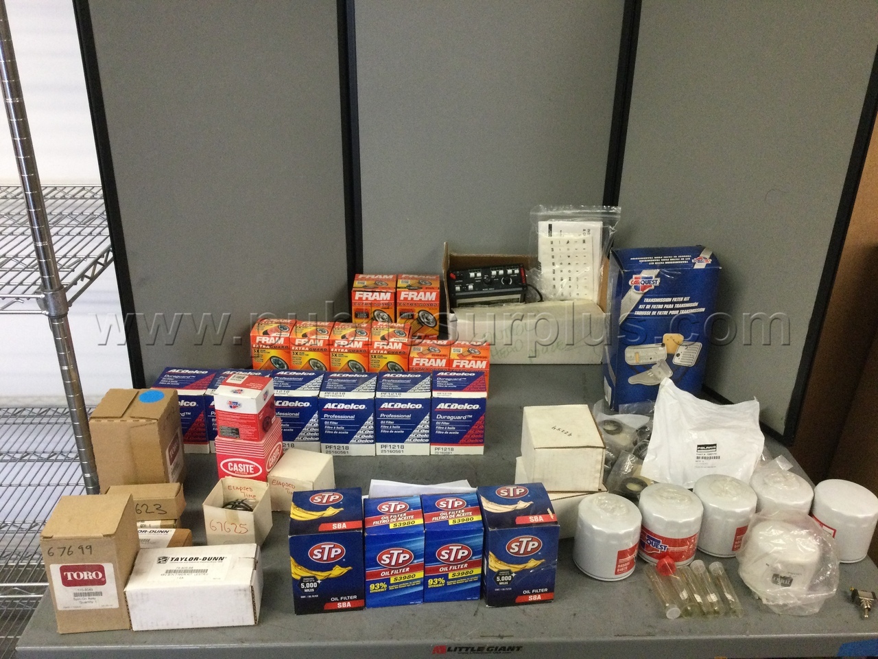 Lot of 25 Misc Automotive Equipment — photo 1