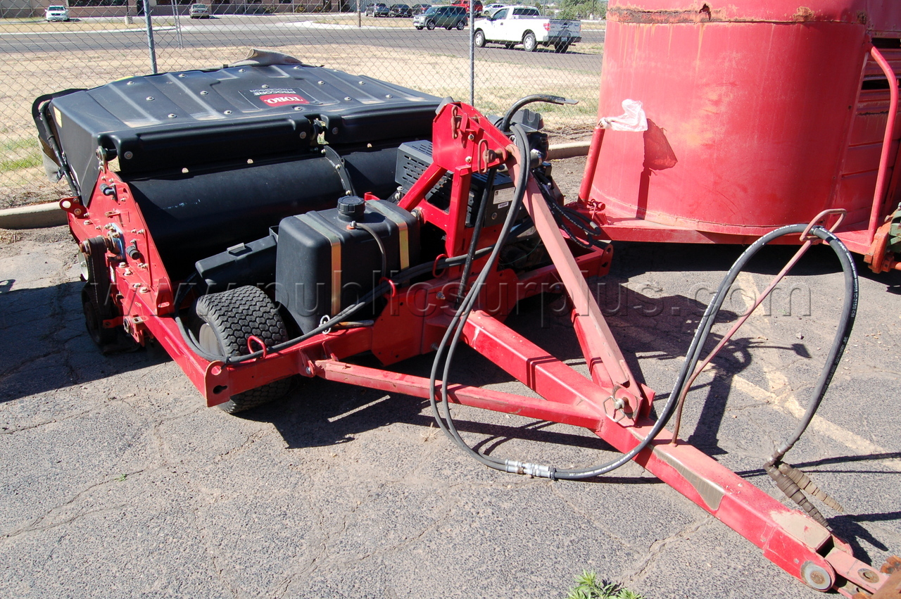 Toro Dresser #44934 — photo 1