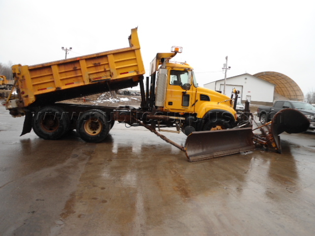 2007 Mack CV713 Tandem Dump Truck - A5060 — photo 1