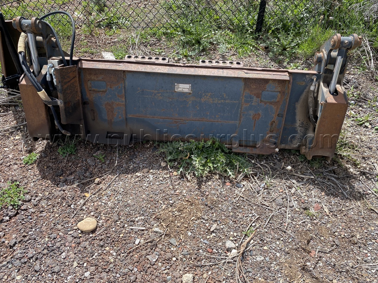 Clamshell bucket — photo 1