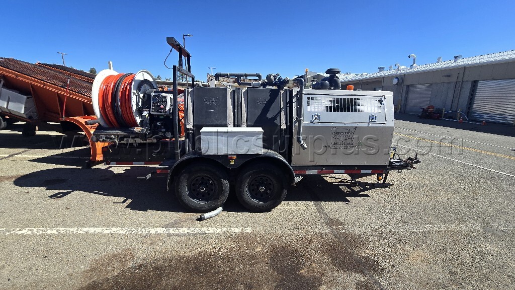 2013 Sewer Jet Rodder Trailer — photo 1