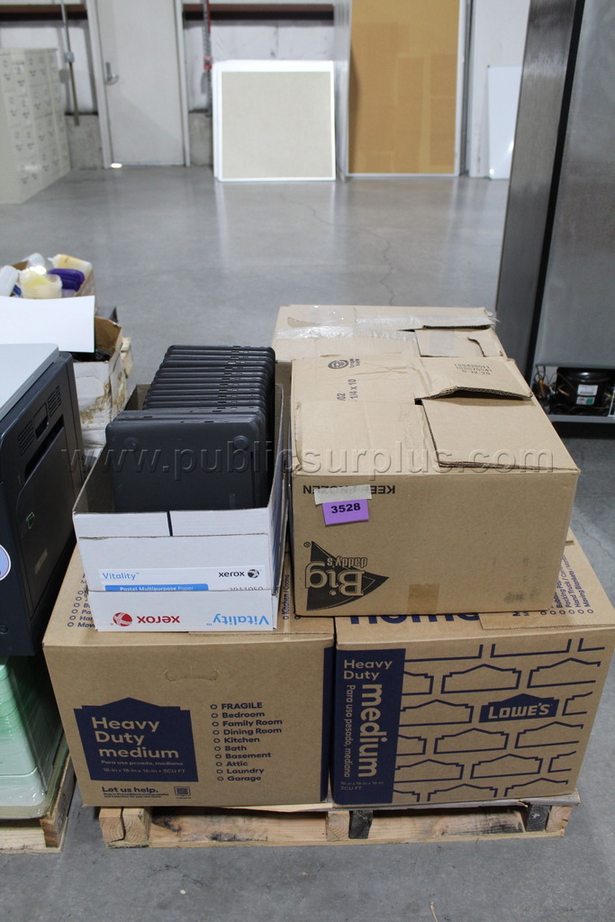 pallet of chromebooks ~3528~ — photo 1
