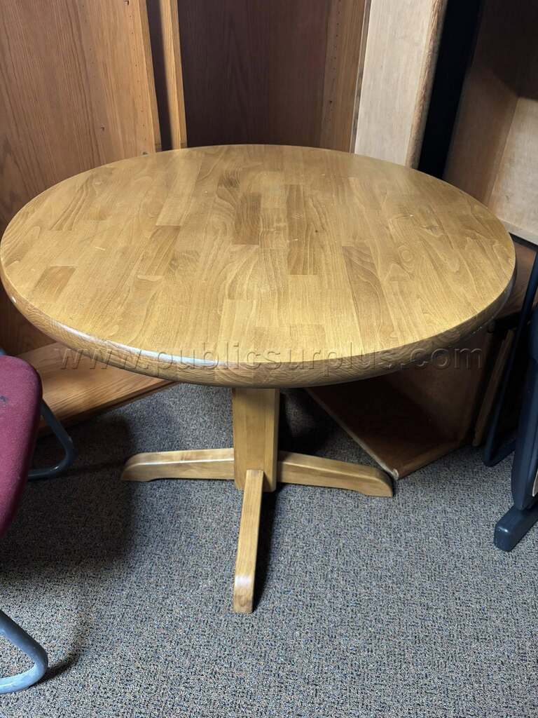 Small conference table or kitchen table — photo 1