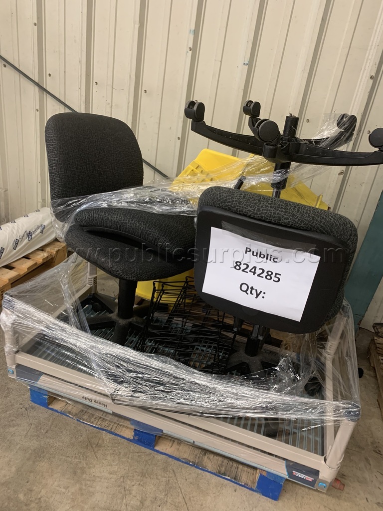 824285-Office chairs/ Mop Buckets — photo 1