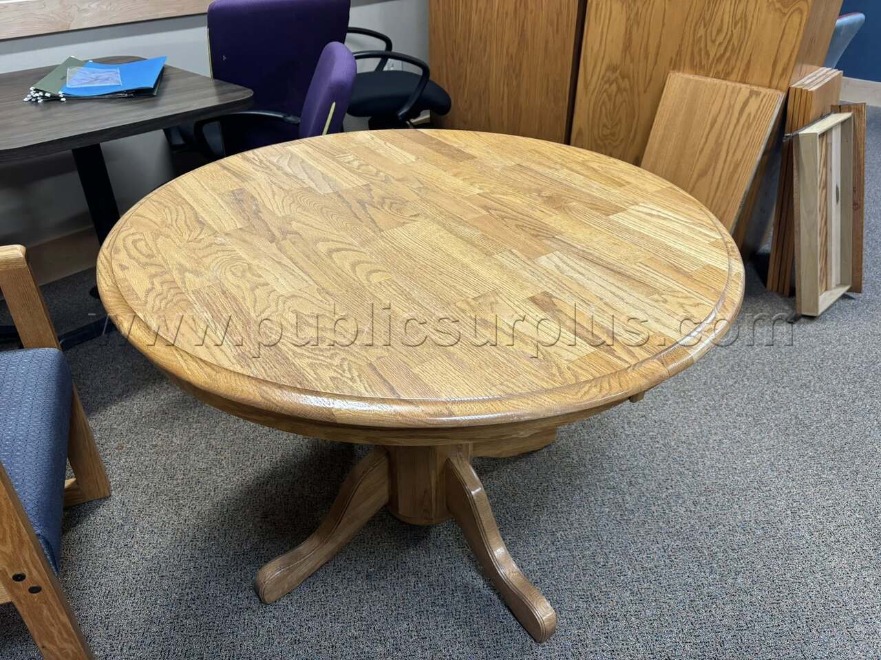 Small conference table or kitchen table — photo 1