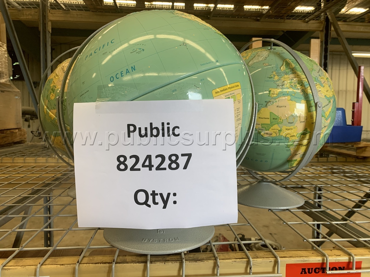 824287-Globes — photo 1