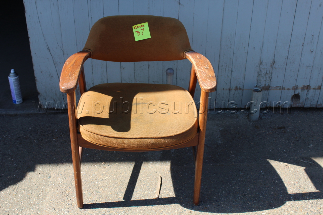 COM#37 - Antique Office Chair — photo 1