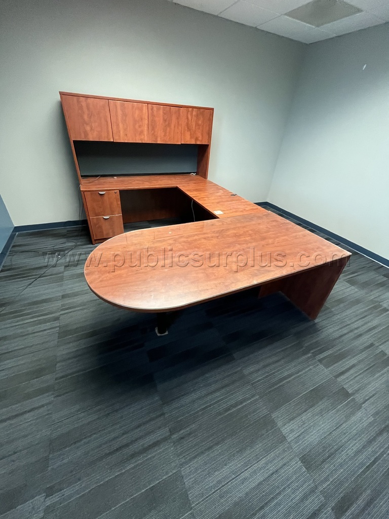 LOT 6 Executive Desk 106" x 71" — photo 1