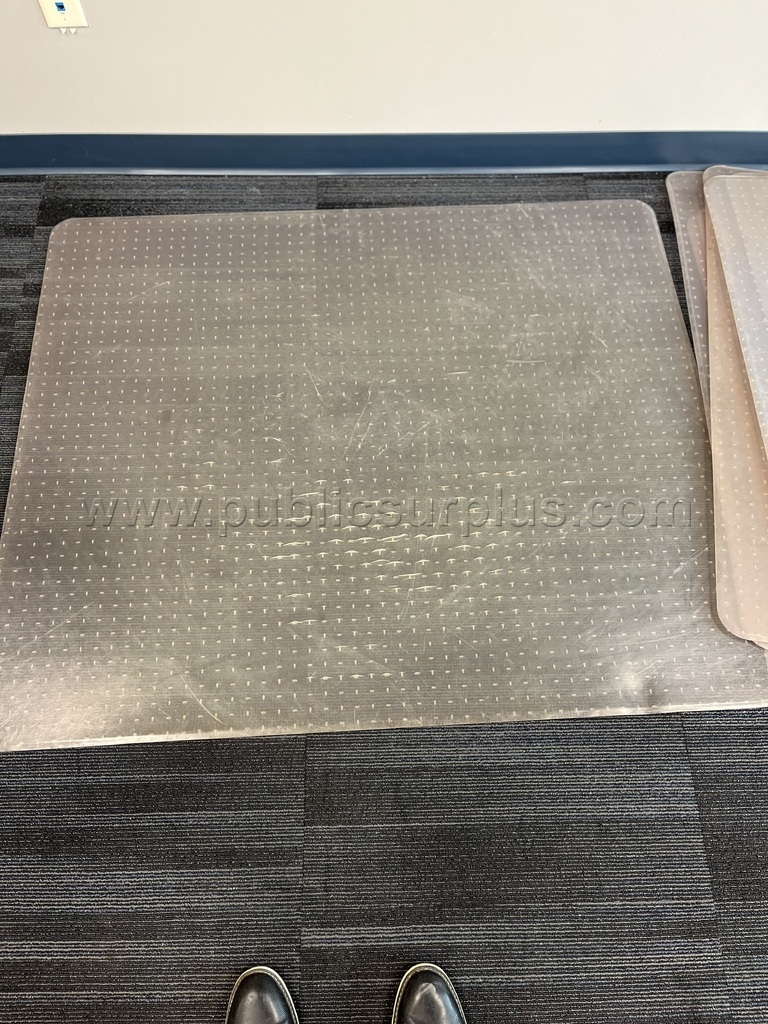 LOT 8 Floor Chair Mats set of 8 — photo 1