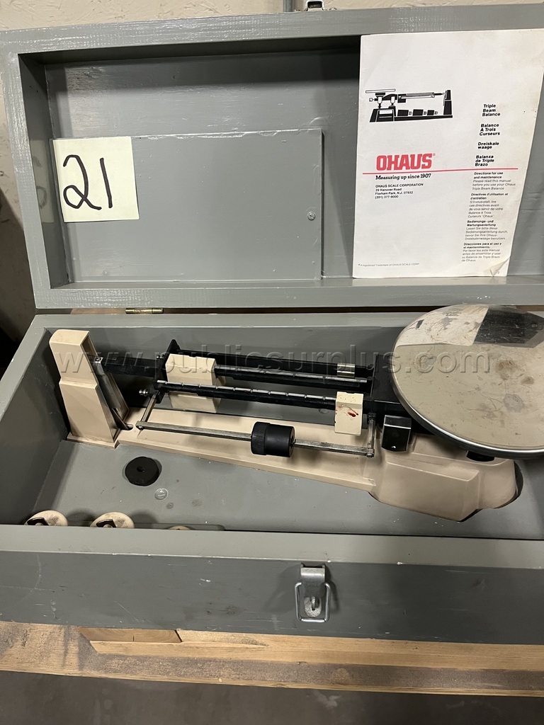 LOT 21 Ohaus Triple Beam Scale — photo 1