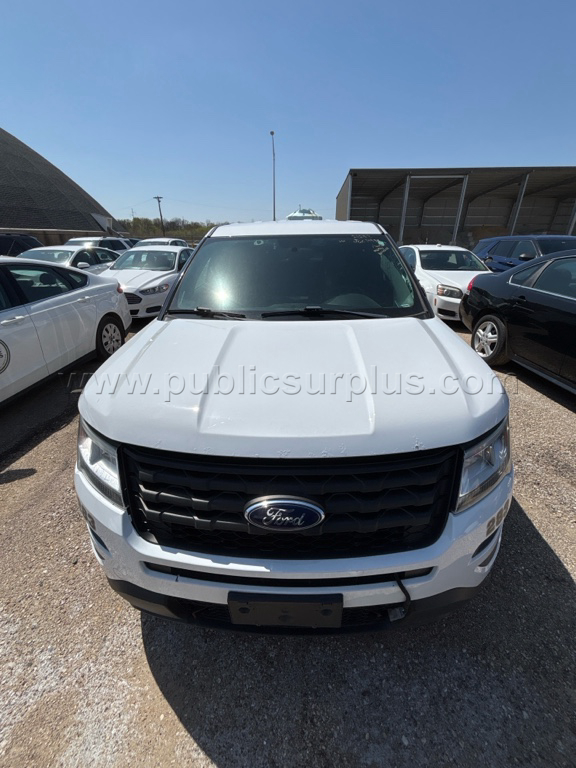 2018 Ford Explorer — photo 1