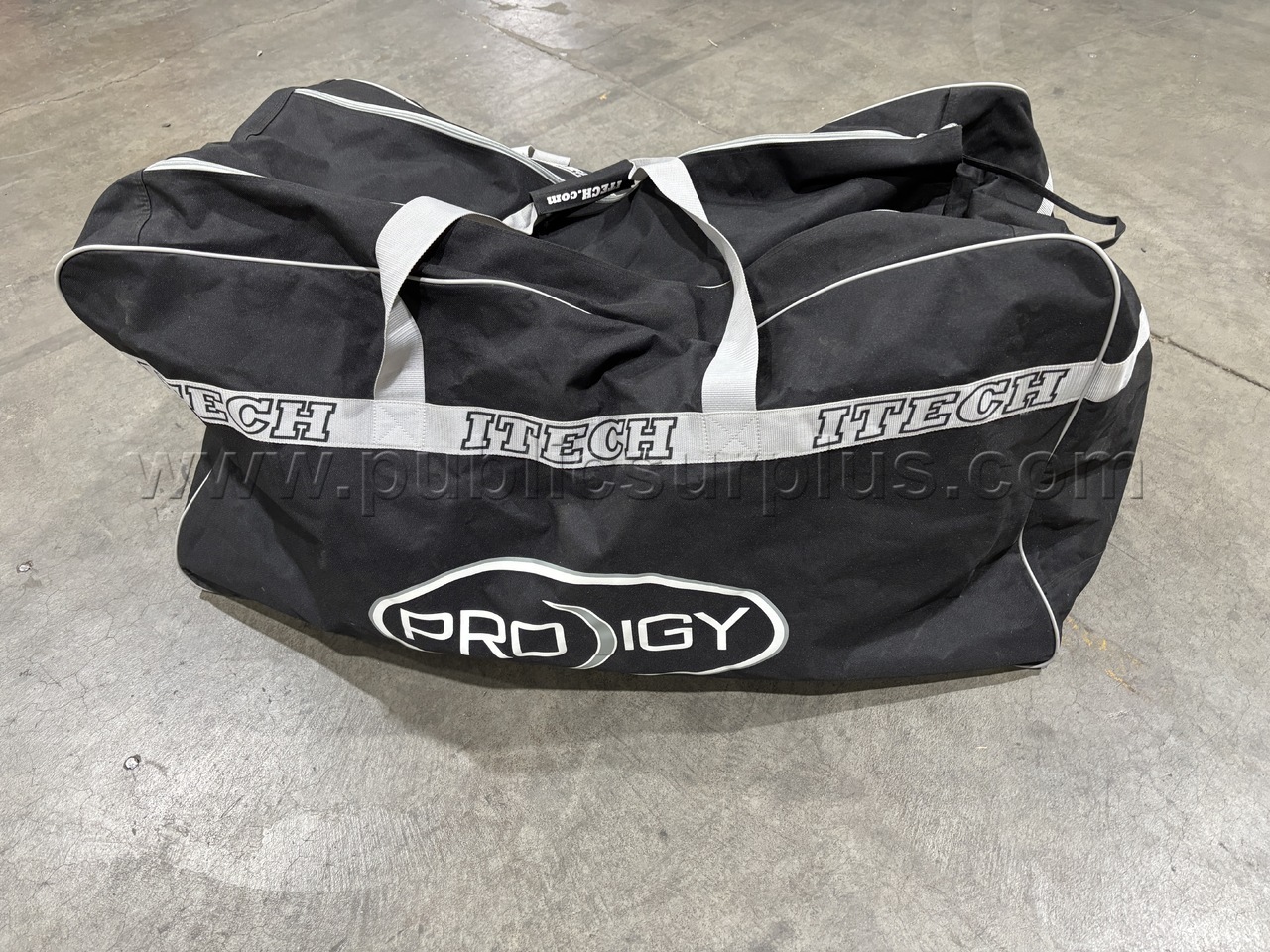 Large ITECH Prodigy Duffle Bag w/Extra Bags — photo 1